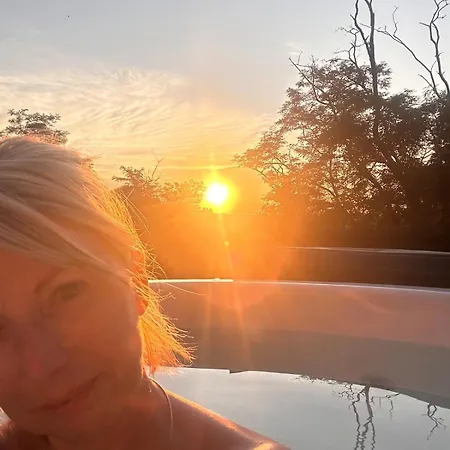 Tiny House Romantique Avec Bain Nordique